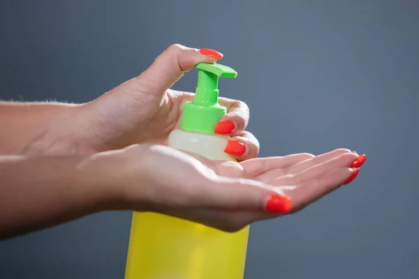Woman Disinfects Her Hands Antiseptic Yellow Spray Prevention Fight Coronavirus — Stock Photo, Image