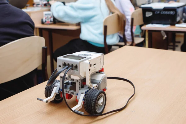 Робототехніка Школі Роботи Конструктори Блоків Колесах Сучасні Технології Концепція Робототехніки — стокове фото