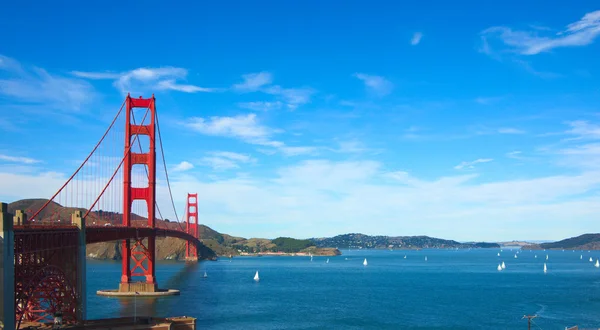 Golden Gate Köprüsü üzerinde göster — Stok fotoğraf