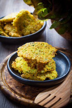 Pirinç krep otlar ile