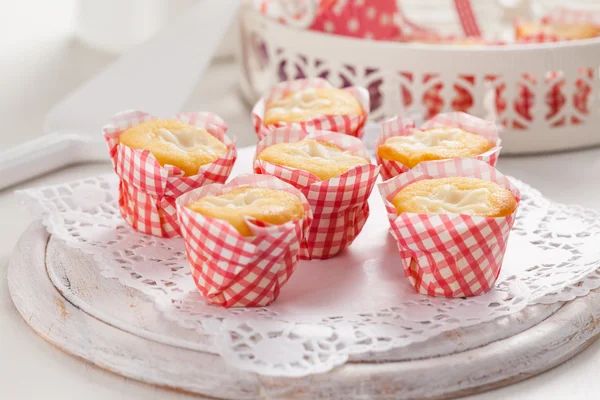 Homemade Lemon cupcakes — Stock Photo, Image