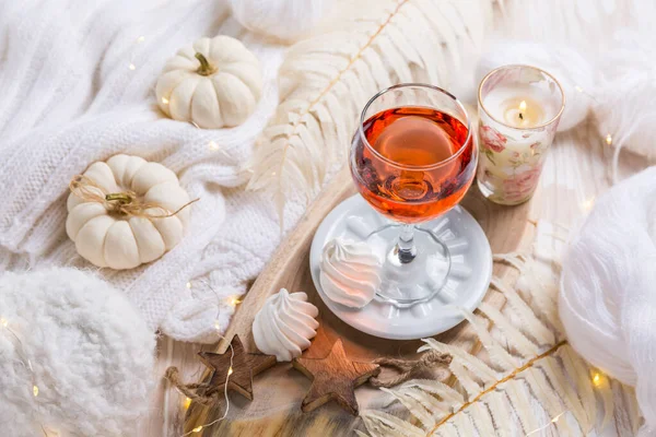 Cosy Still Life Winter Autumn Glas Pink Wine Pumpkin Cookie — Stock Photo, Image