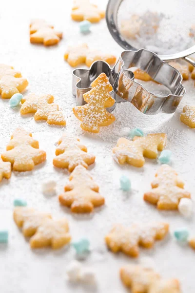 Galletas Navidad Caseras Forma Árbol Navidad Sobre Fondo Mármol —  Fotos de Stock