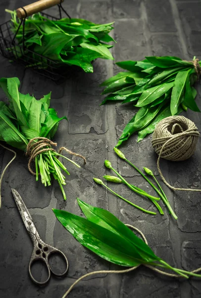 Alho Selvagem Bando Ramson Alho Porro Urso Allium Ursinum Mesa — Fotografia de Stock