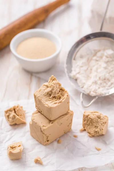 Fresh Dried Yeast Baking Ingredients White Background — Stock Photo, Image