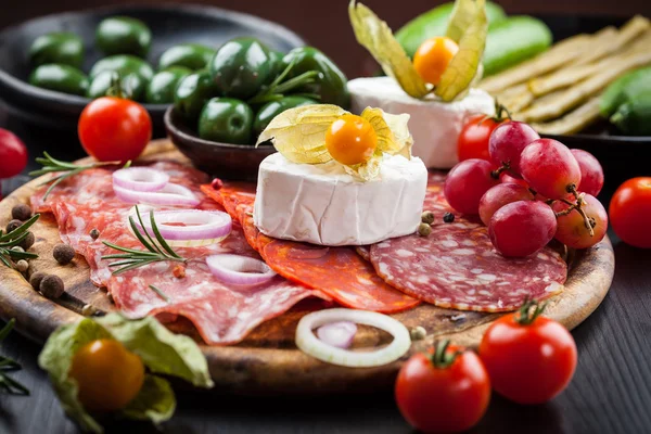 Appetizers platter — Stock Photo, Image