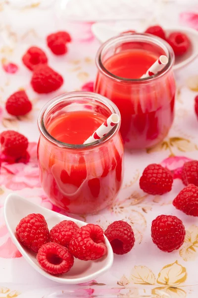 Delicioso batido de frambuesa — Foto de Stock