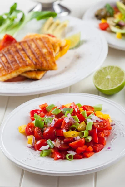 Salsa salad with grilled cheese — Stock Photo, Image