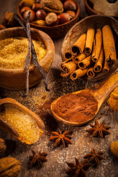 Baking ingredients and spices — Stock Photo, Image