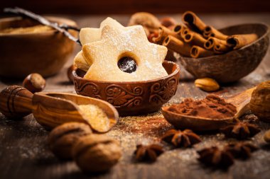 malzemeler ve baharat pişirme