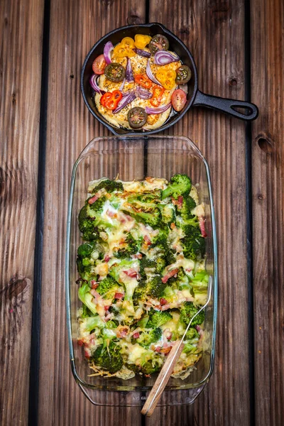 Vegetable casserole with baked cheese — Stock Photo, Image