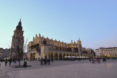 Cracow şehir gece görünümü