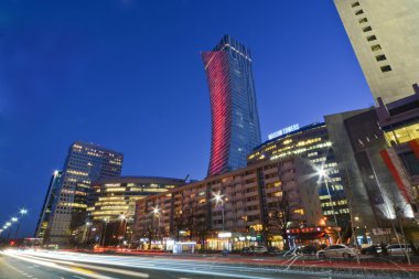 Varşova gece görünümü