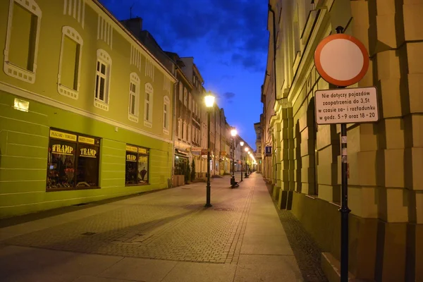 Żary staden Visa på natten — Stockfoto