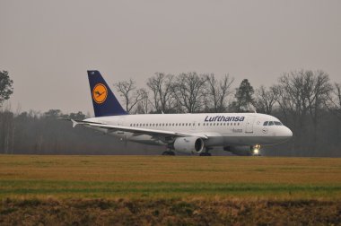 Lufthansa uçağı