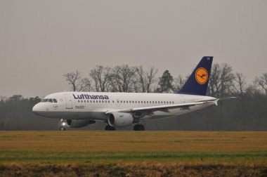 Lufthansa uçağı