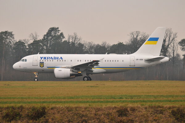 Самолет правительства Украины
