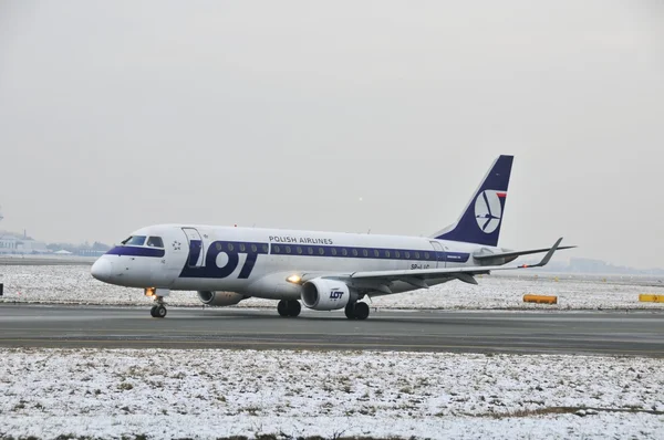 Embraer ERJ 170 SP-LIC — Stock Photo, Image