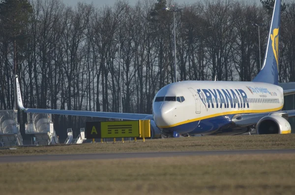 Ryanair vliegtuig — Stockfoto