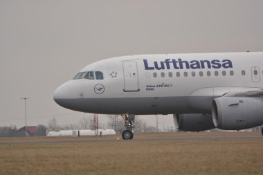 Lufthansa uçağı