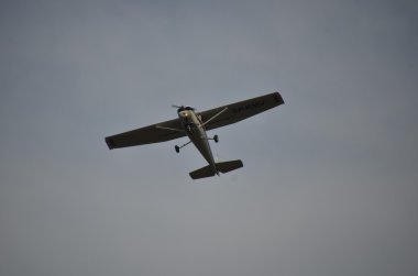 Küçük Cessna uçak