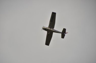 Küçük Cessna uçak