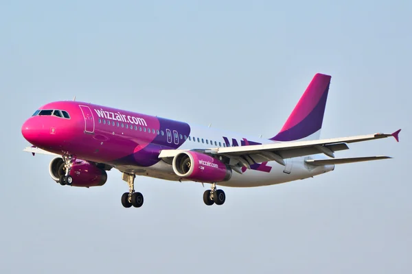 HA-LWP Wizzair plane — Stock Photo, Image