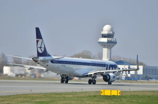 Embraer ERJ 170 PLL LOT — Stock Photo, Image