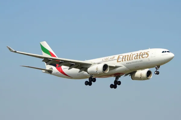 Emirates uçak