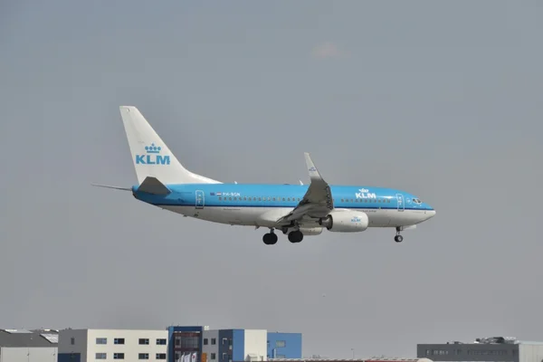 KLM літак Boeing 737-700 — стокове фото