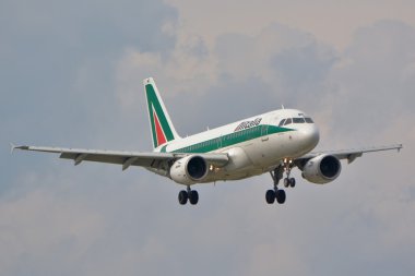 Alitalia uçak