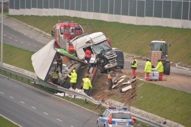 Kamyon kaza görünümü