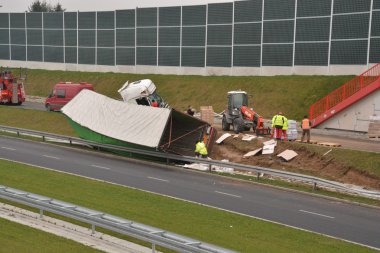 Kamyon kaza görünümü