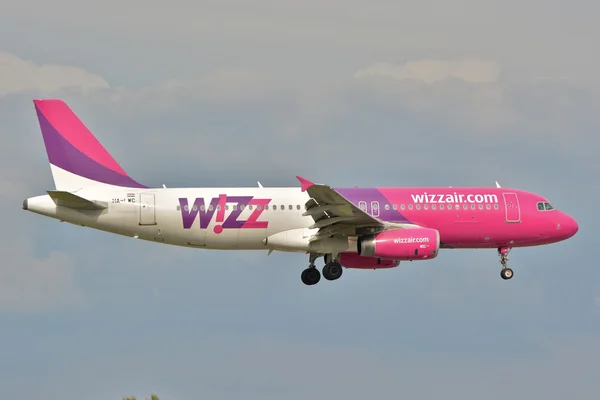 Vedere avion Wizzair — Fotografie, imagine de stoc