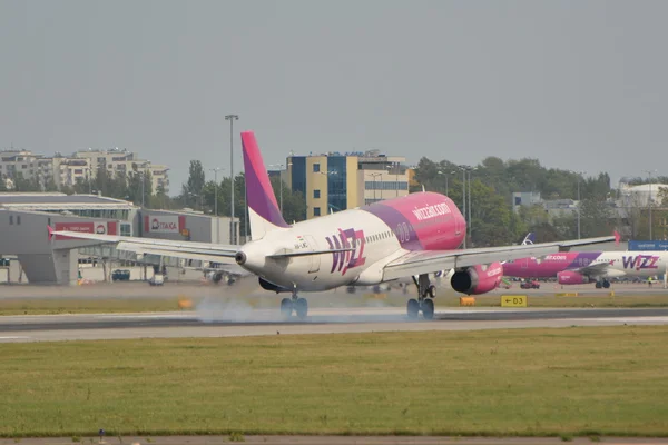 Wizzair letadlo zobrazení — Stock fotografie