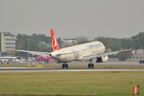 土耳其航空公司的飞机 — 图库照片