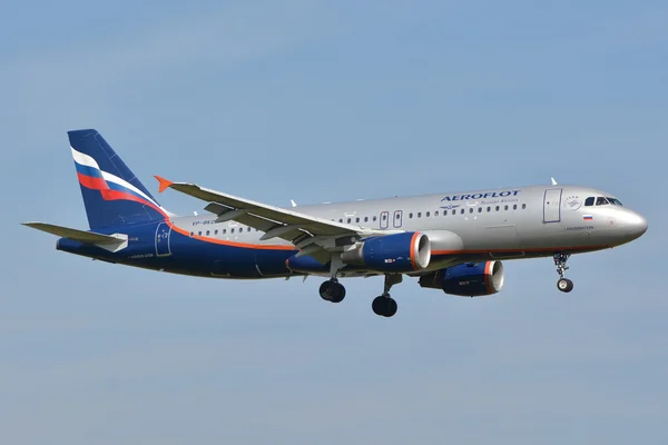 Aeroflot vliegtuig landing — Stockfoto