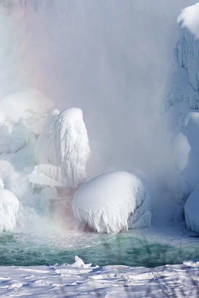 Eisbildung bei Niagarafällen, Winter 2015 lizenzfreie Stockbilder