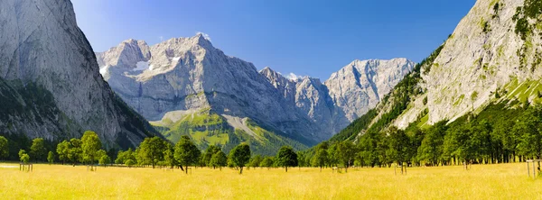 Krajobraz panoramiczny w Bawarii — Zdjęcie stockowe