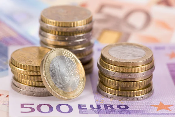 Banconote e monete in euro — Foto Stock