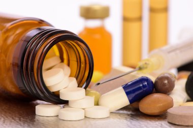 Tıbbi Laboratuar şırıngada ile enjeksiyon