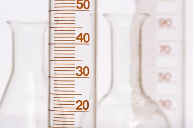 cam eşyalar ile Kimya Laboratuvarı