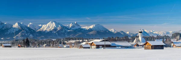 Prachtig Panoramisch Landschap Met Bergketen Beieren Duitsland Koude Winterdag — Stockfoto