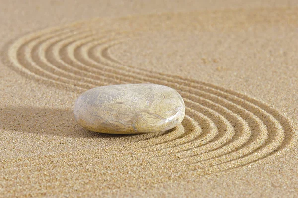 Japansk Zen Trädgård Med Sten Strukturerad Sand — Stockfoto