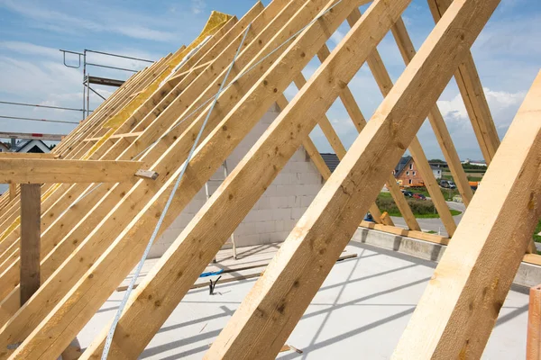 Telhado Superior Nova Casa Construída — Fotografia de Stock