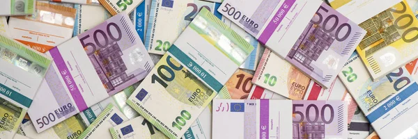 Bündel Vieler Euro Banknoten — Stockfoto