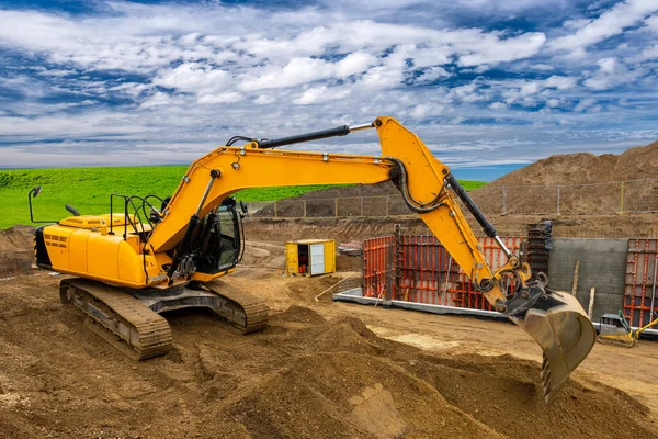 Grondverzetmachine Graafmachine Aan Het Werk Bouwplaats — Stockfoto