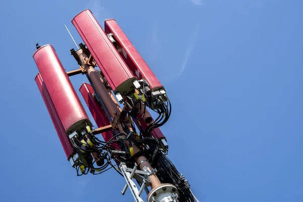 Antenna Mobile Phone Internet — Stock Photo, Image