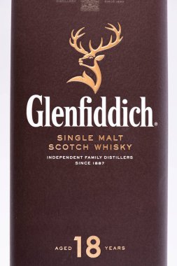 18 yıllık Glenfiddich viski kutusu.