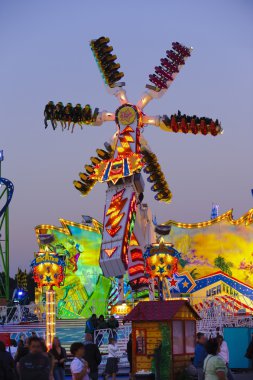 Münih'in Oktoberfest, atlıkarınca